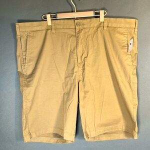 Dockers Men’s khaki shorts size 42”. New with tags.